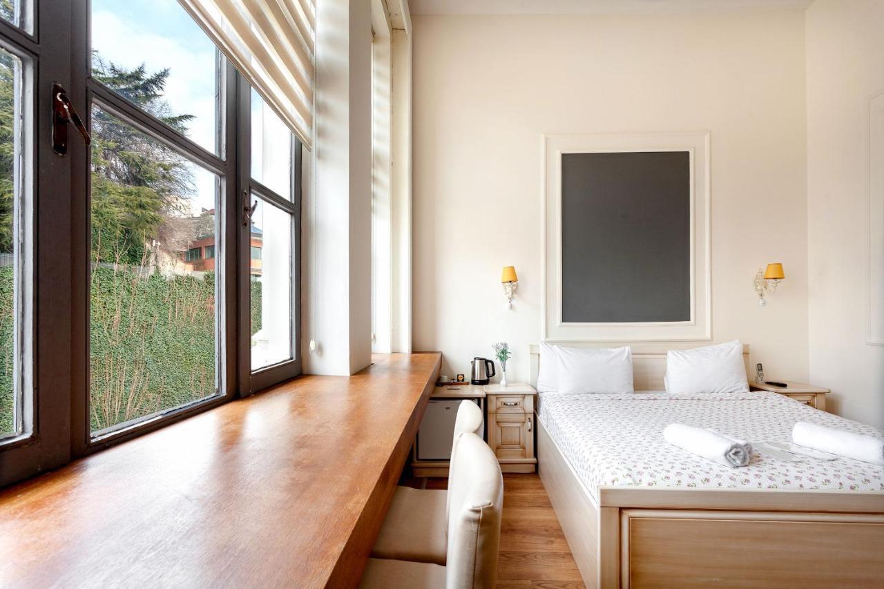 Cezayir Rooms Истанбул Екстериор снимка